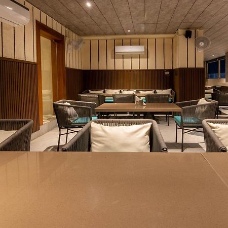 Hotel Bay Laurel Retreat Faridabad Dış mekan fotoğraf
