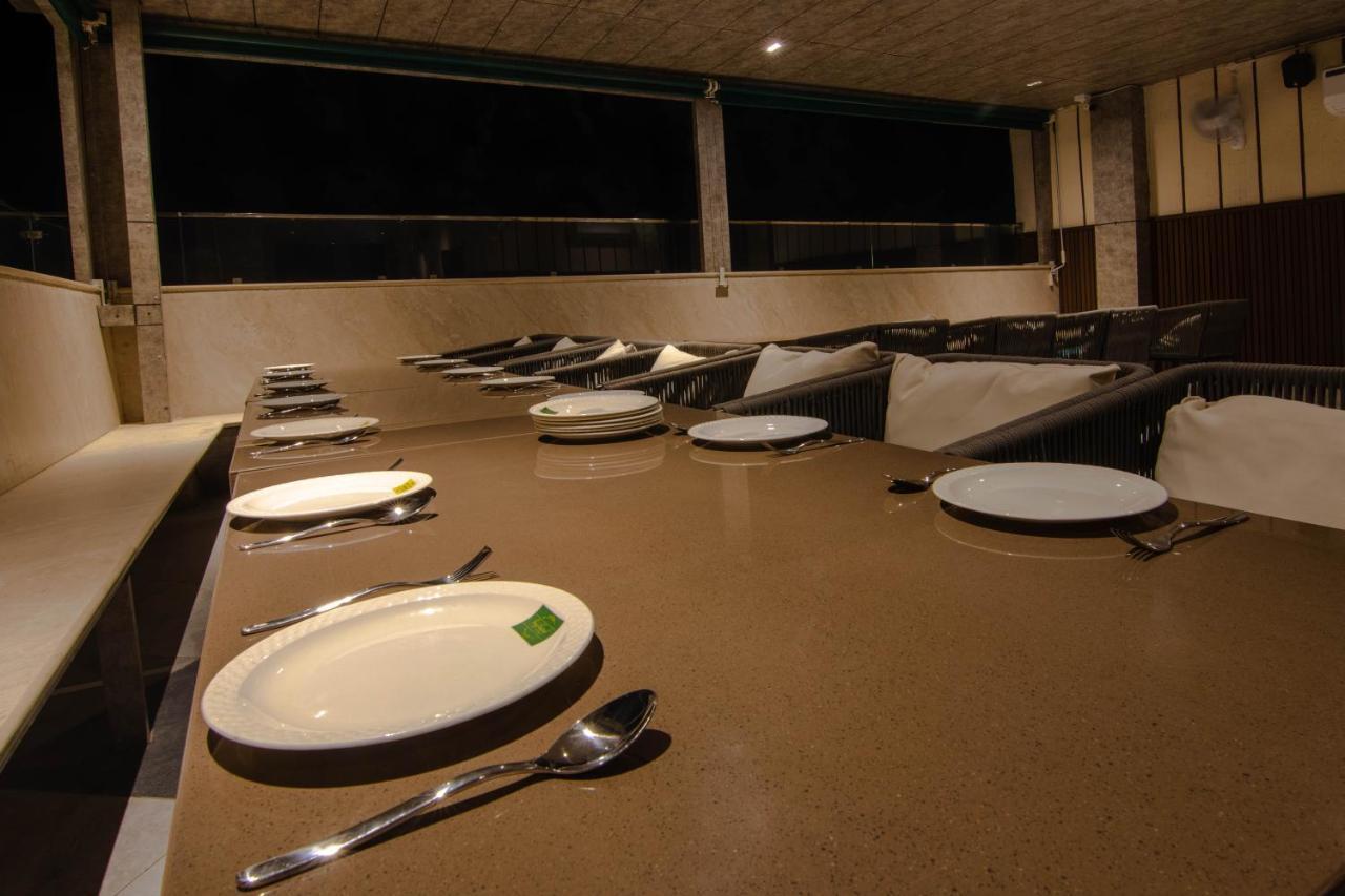 Hotel Bay Laurel Retreat Faridabad Dış mekan fotoğraf