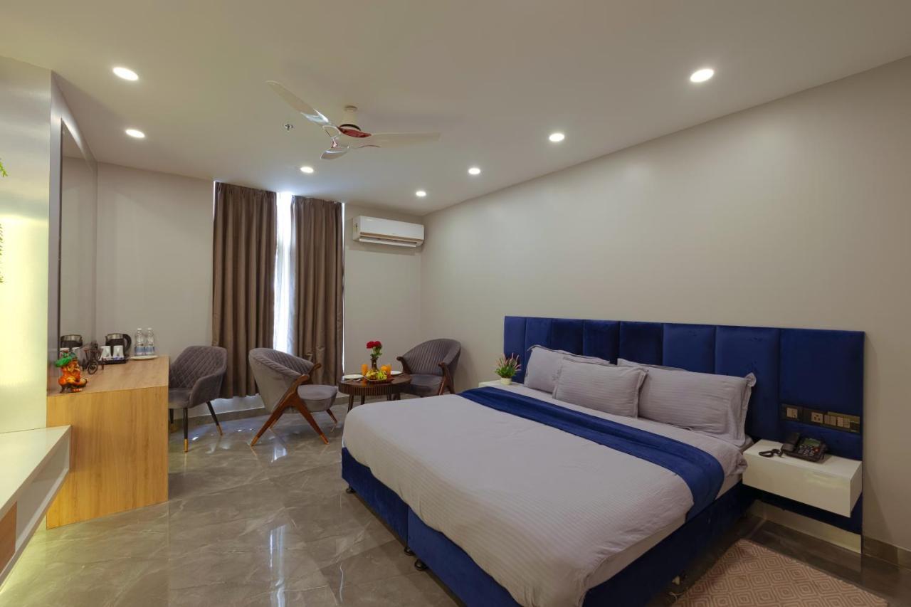 Hotel Bay Laurel Retreat Faridabad Dış mekan fotoğraf