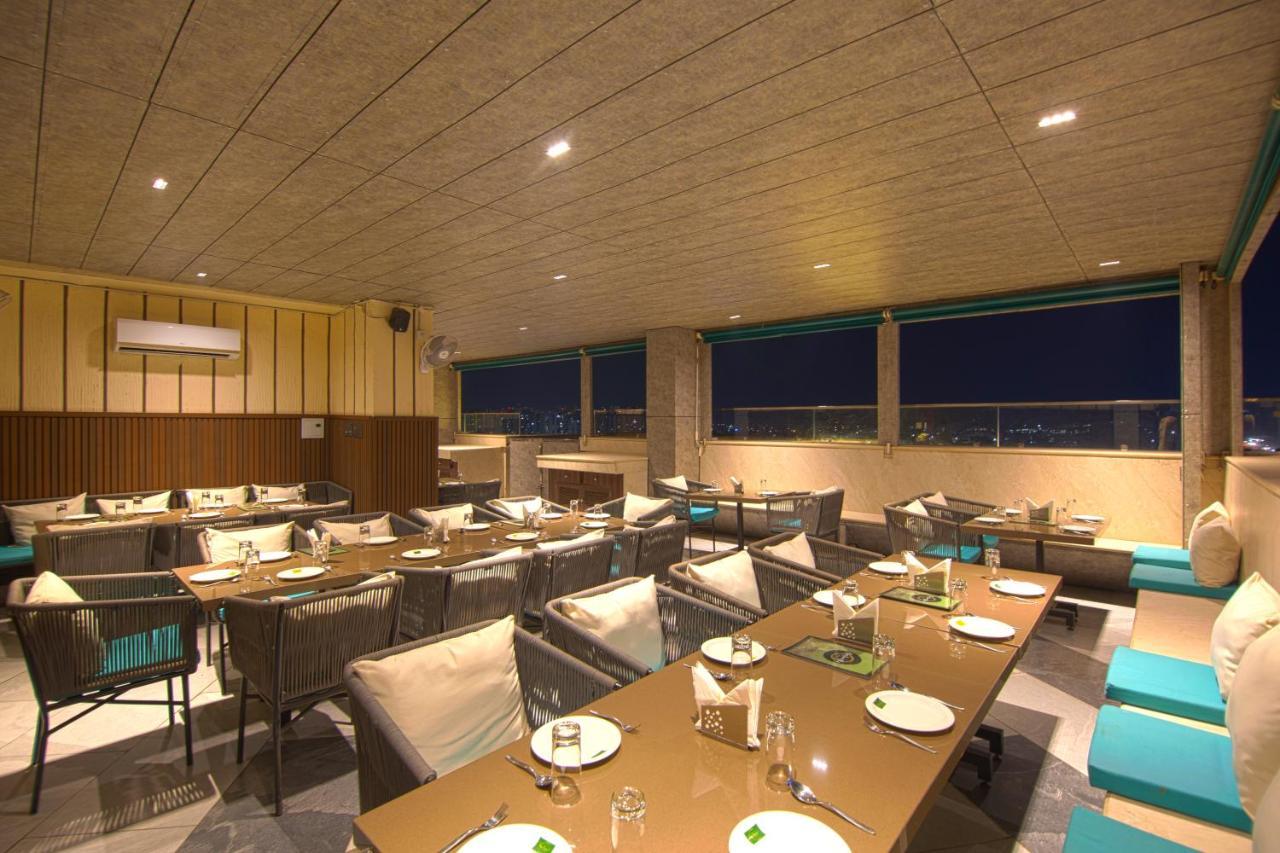Hotel Bay Laurel Retreat Faridabad Dış mekan fotoğraf